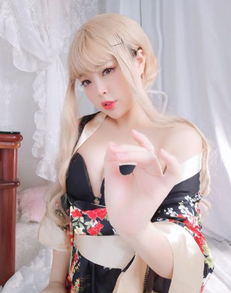 中文无码制服丝袜人妻av_高清迅雷下载